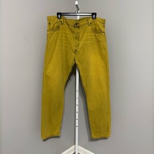 Levi’s 501 CT Men's Jeans Size 44X32‎ Yellow Button- Fly Denim